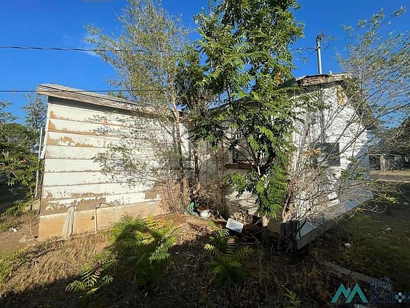 5th image of 1126 E Pecos Dr
