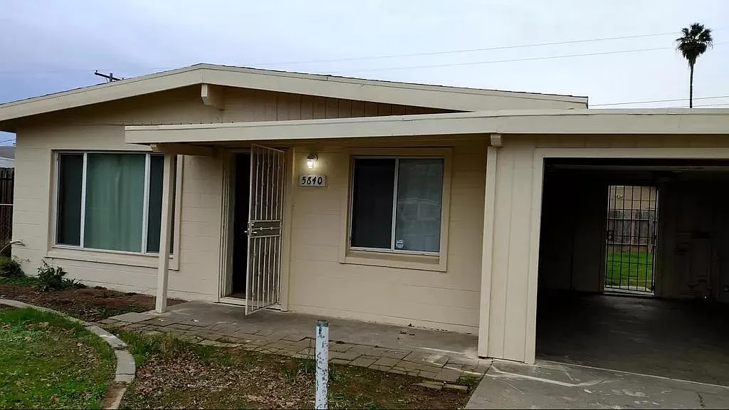 3 bed, 1150 sqft, $2,200 — Photo 3