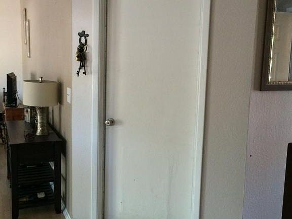 5th image of 3037 E Charleston Ave
