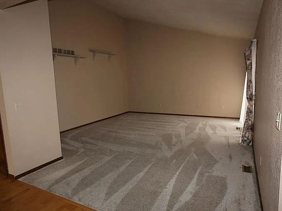 5th image of 3051 Parkhill Dr