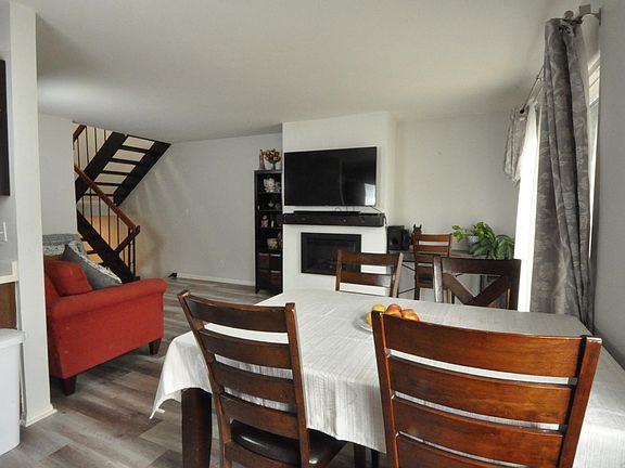 5th image of 3271 Valley Ridge Dr #33