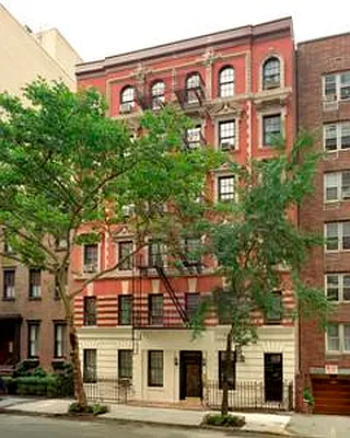 Rented by Metropolitan Equities | media 12