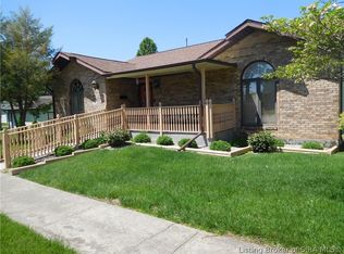 202 Tucker St, Salem, IN 47167