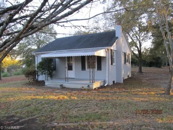 1669 Community Rd, Lexington, NC 27295