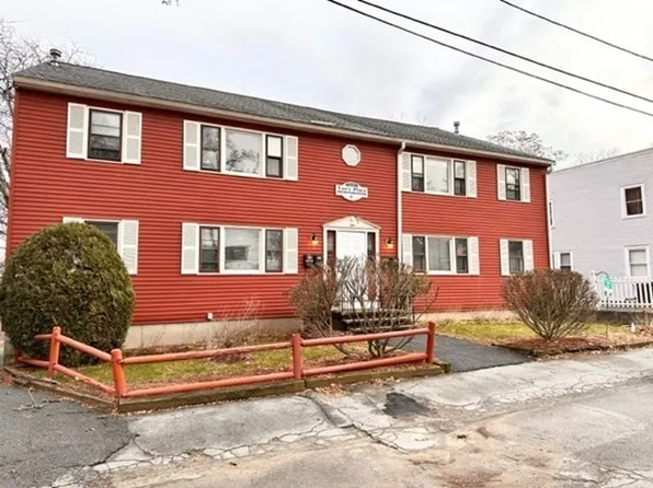 32 Waugh St APT 4, Lowell, MA 01854