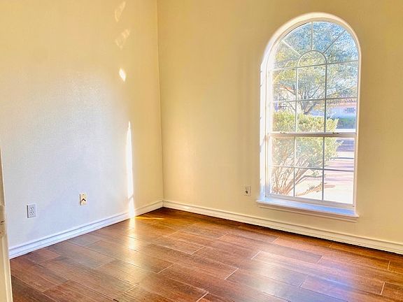 5th image of 606 Buena Vista Dr #A