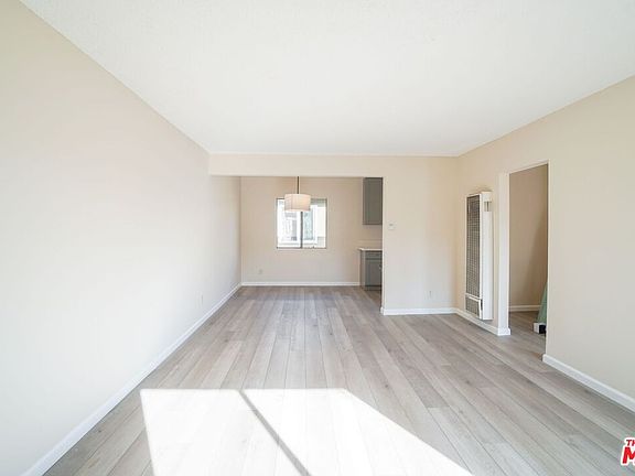 3rd image of 1400 Exposition Blvd APT 4