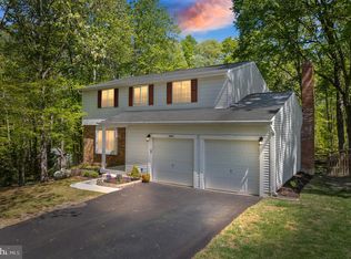 8186 Snowfall Dr, Manassas, VA 20112