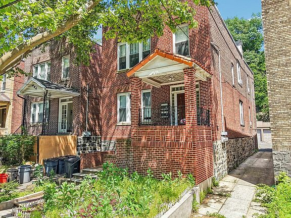 2nd image of 642 Boulevard E
