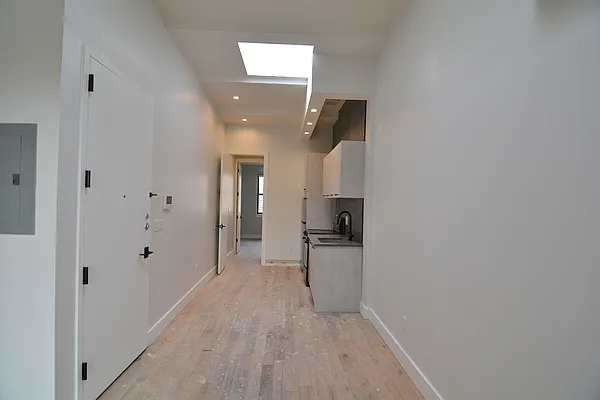 Rented by Hagstrom Management Inc | media 12