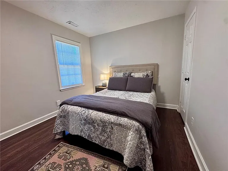 2450 Lynn Iris Dr — Photo 10