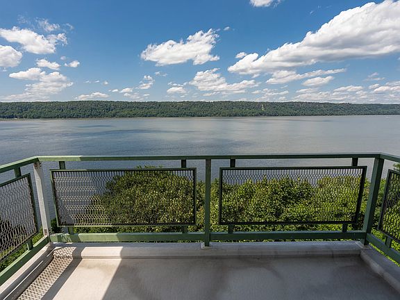 5th image of 2621 Palisade Ave APT 2B