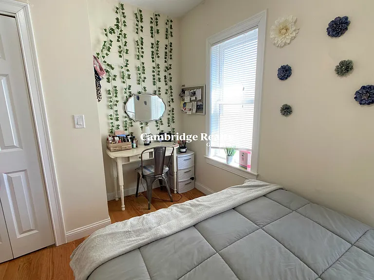 537 Main St #2T — Photo 6