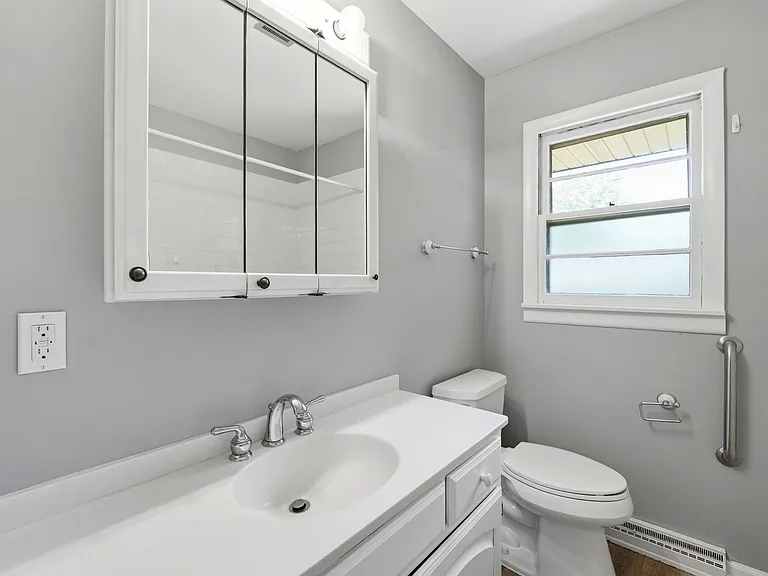 152 Crestwood Dr — Photo 12