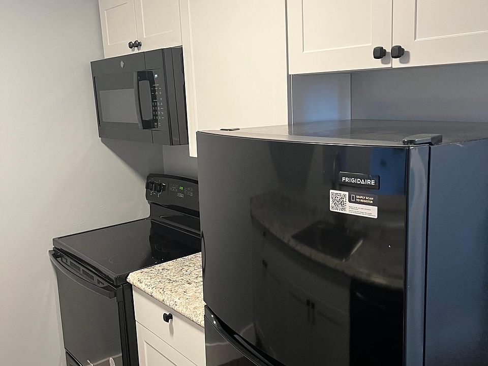1st image of 1261 Parkway Ave #12