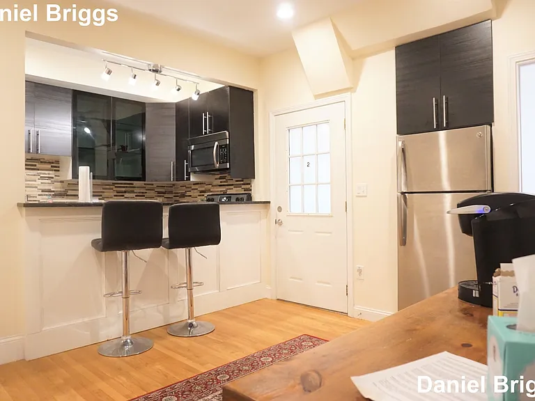 1801 Beacon St #4 — Photo 15
