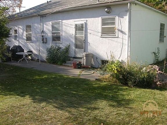 5th image of 302 N 5th St