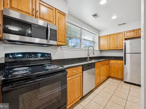 14910 Cherrywood Dr #4B, Laurel, MD 20707