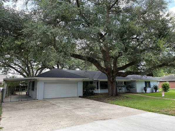 54900 Babin Dr, White Castle, LA 70788