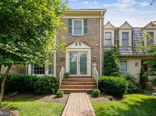 10754 Brewer House Rd, Rockville, MD 20852