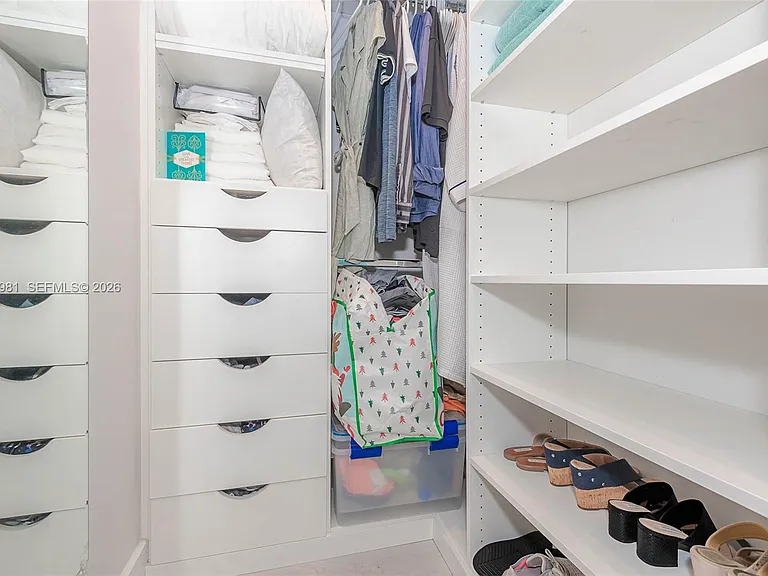 2301 Collins Ave #941 — Photo 21