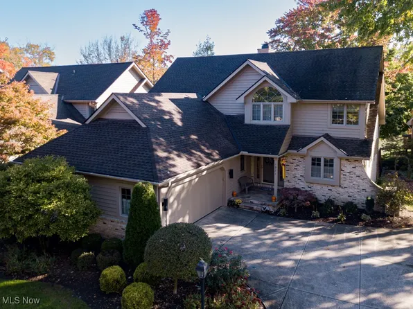 1971 Waters Edge Dr, Westlake, OH 44145