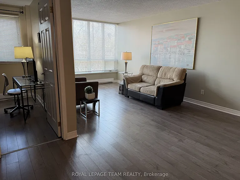 550 Cambridge St S #102 — Photo 11