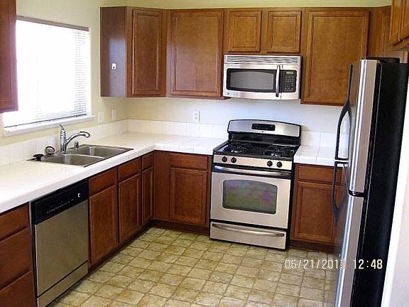 Bright Kitchen w/View