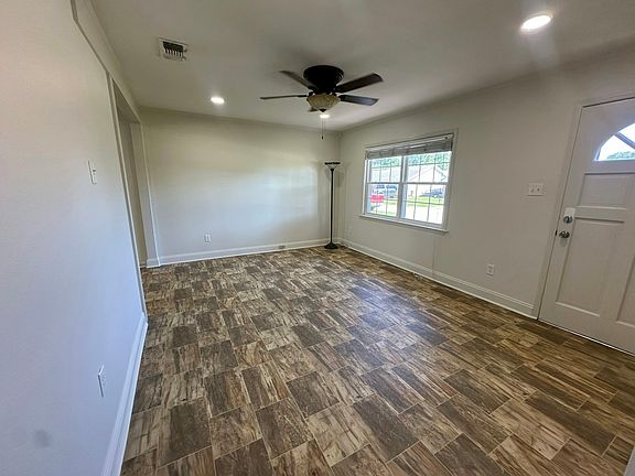 2nd image of 116 Felicia Dr