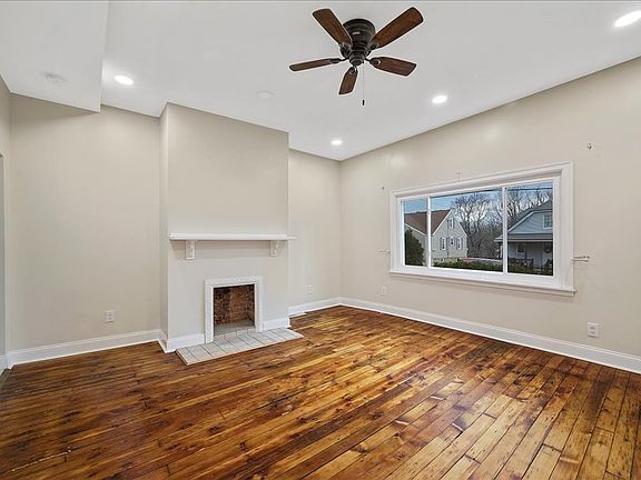 5th image of 1617 W 9th St