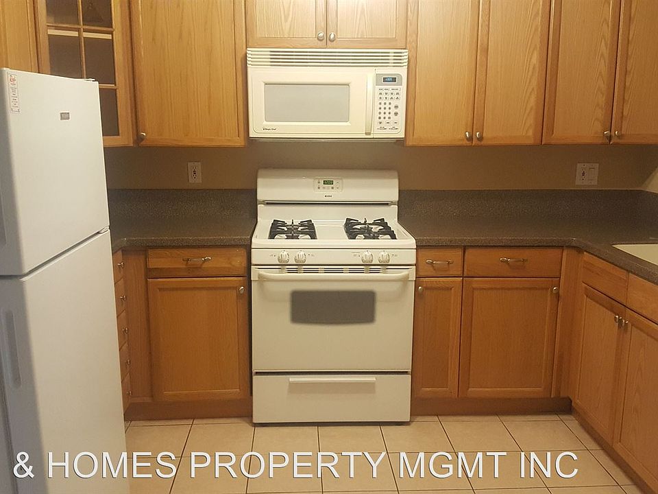 1st image of 451 Lincoln Ave