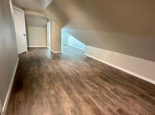 414 B Ave NW, Cedar Rapids, IA 52405