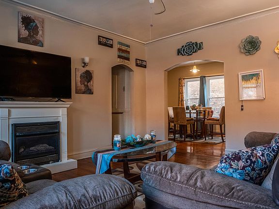 4th image of 6602 S Mozart St