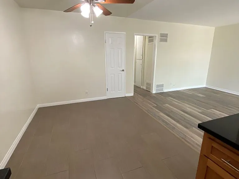 Keswick Court Apartments — Photo 19
