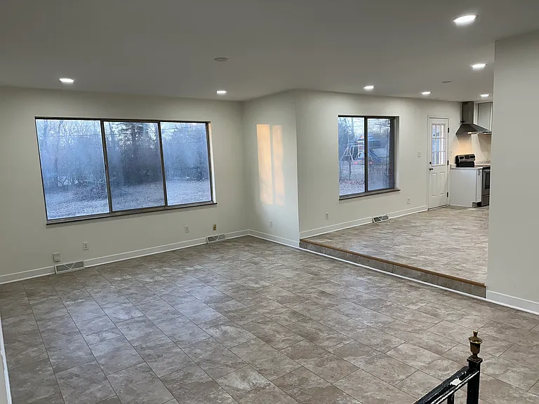5956 Linton Ln — Photo 8