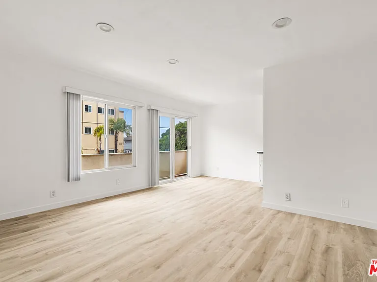 1916 Pacific Ave #2 — Photo 3