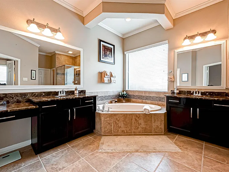 4311 Madera Creek Ln — Photo 29