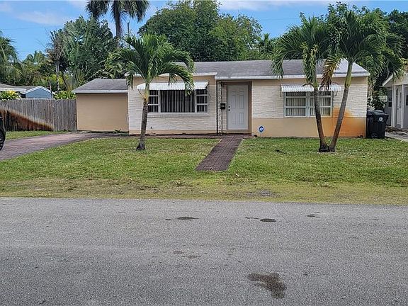 2nd image of 1120 NE 13th Avenue