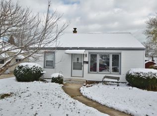 1739 Russet St, Racine, WI 53405