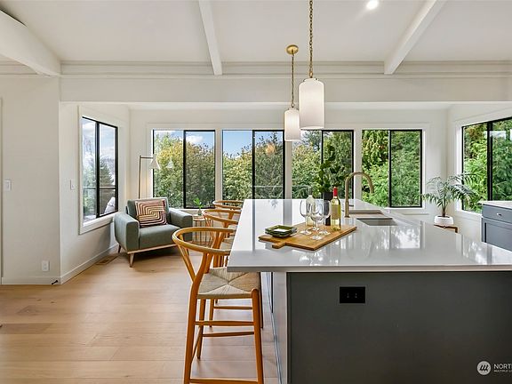 5th image of 13404 64th Terrace NE