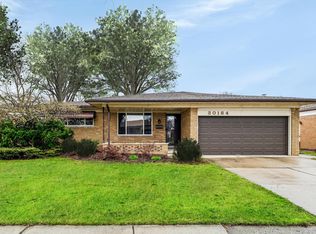 30164 Sharon Ln, Warren, MI 48088