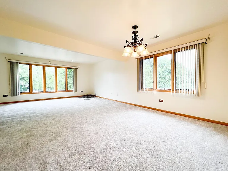 6427 W Dakin St #3 — Photo 5