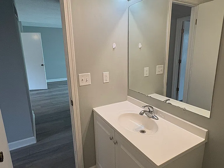 7511 NW 82nd St #7509 — Photo 3