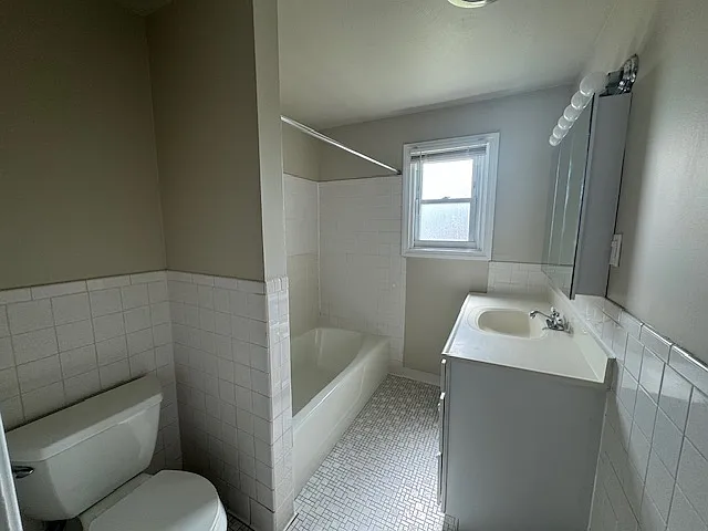 Maurette Manor — Photo 14