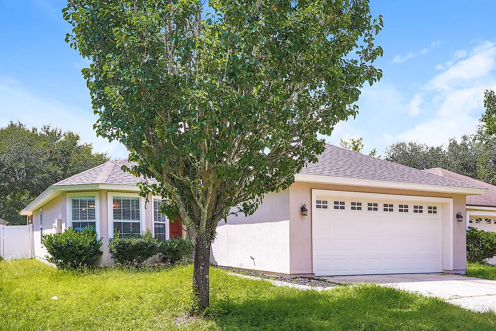 3 bed, 2.0 bath, 1609 sqft, $1,980 — Photo 3