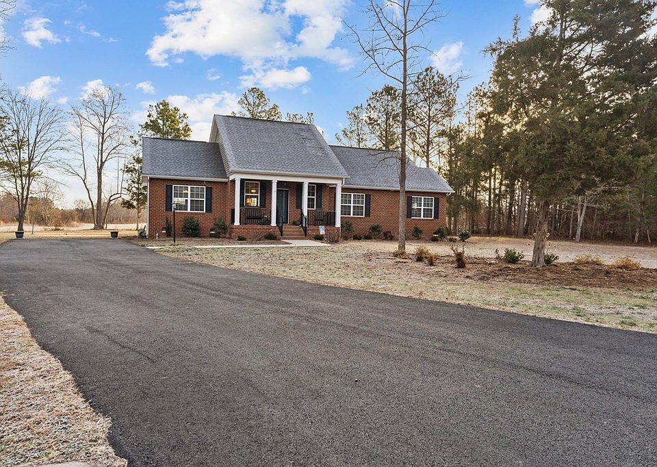 564 Lake View Ter, Warsaw, VA 22572 Zillow