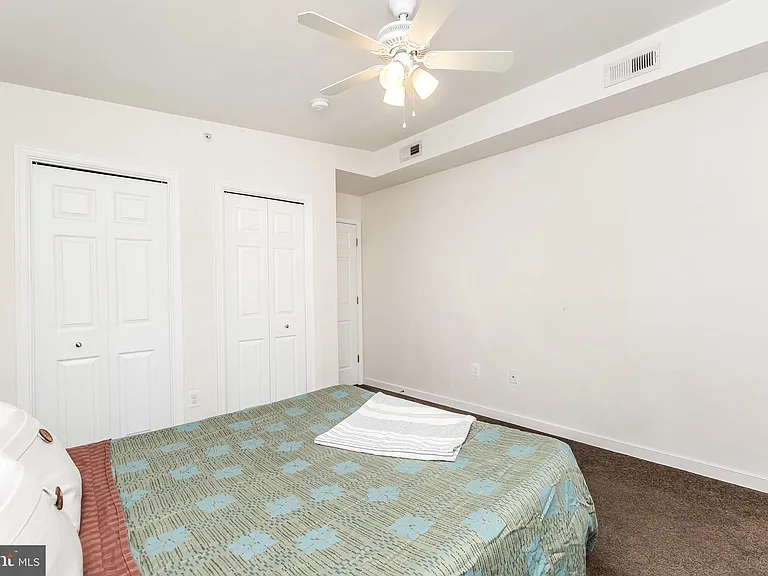 910 S Charles St #B — Photo 26