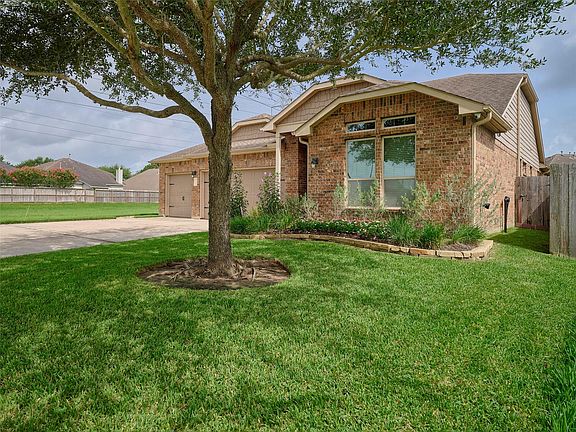 4th image of 11307 Lantana Reach Dr