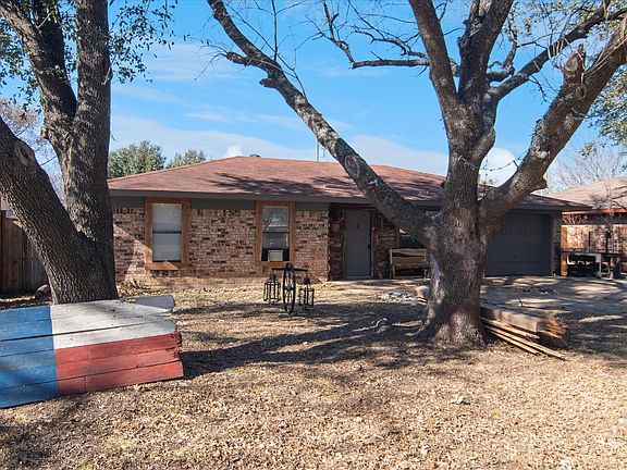 3rd image of 805 Quinette Dr