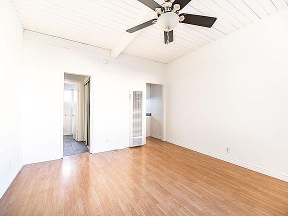 3rd image of 3730 Clarington Ave APT 10